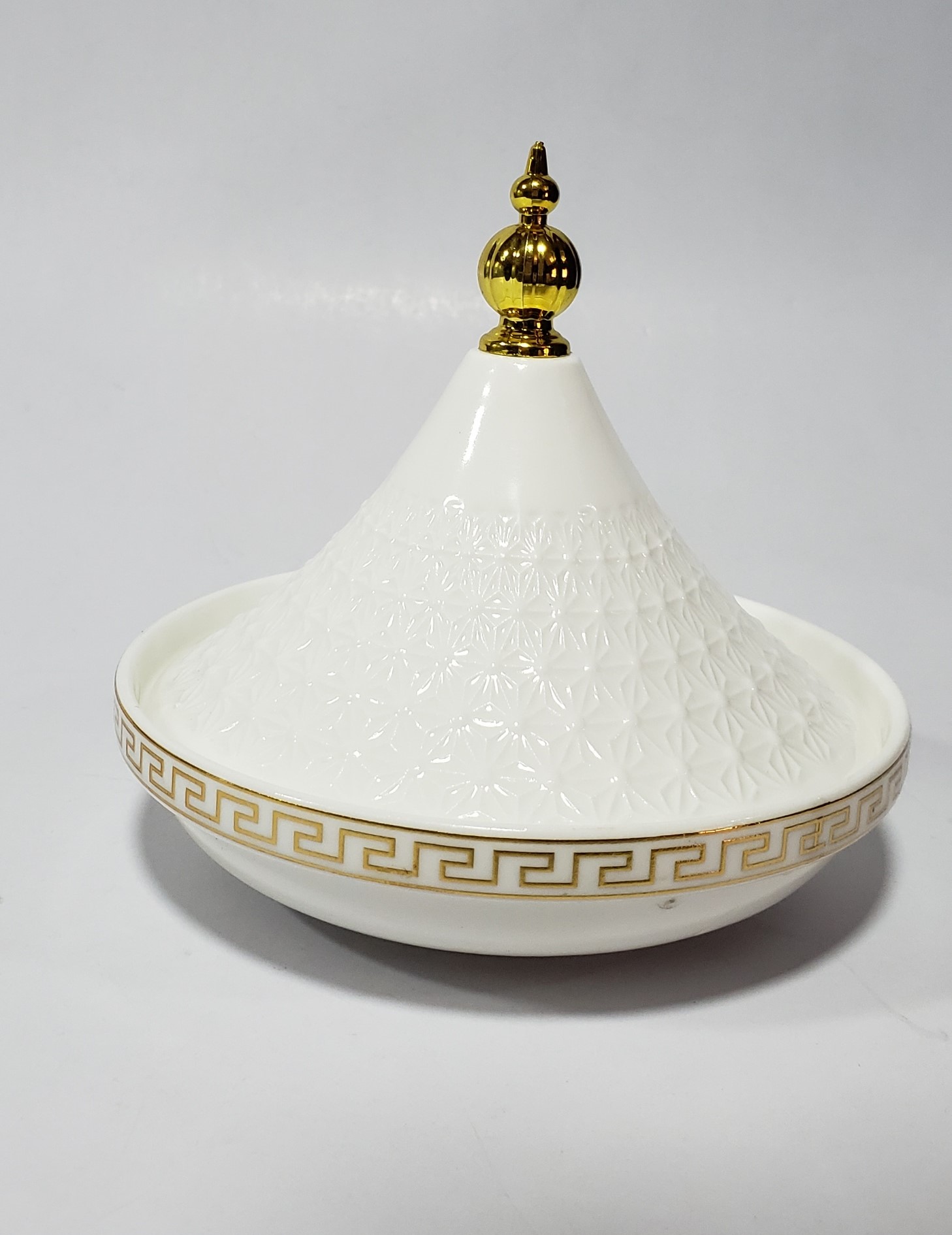 مطيبة تقديم تمر سيراميك مع الغطاء