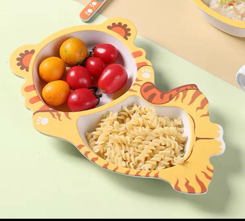 صحن اكل اطفال 3 خانات شكل نمر AZ-1226