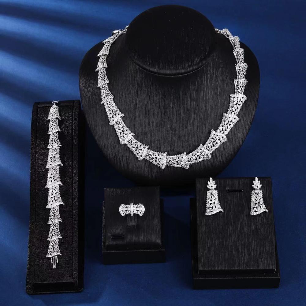 طقم بدلة اسورة وخاتم وسلس زيركون TRK-2395