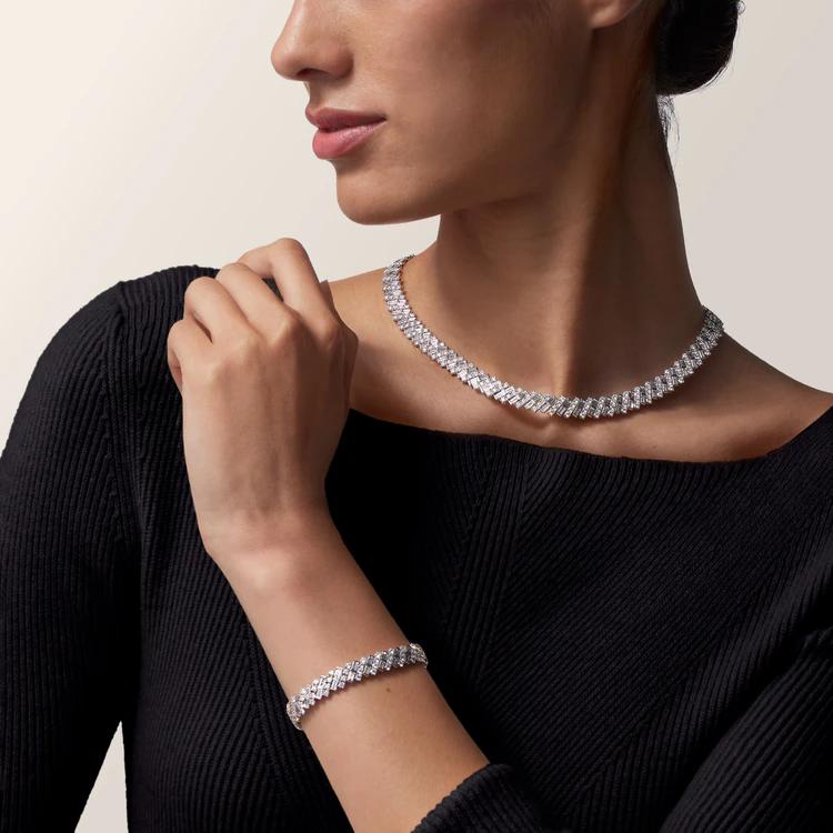 طقم اخراص وخاتم وسلس ومخنق 4 قطع KNN-16249