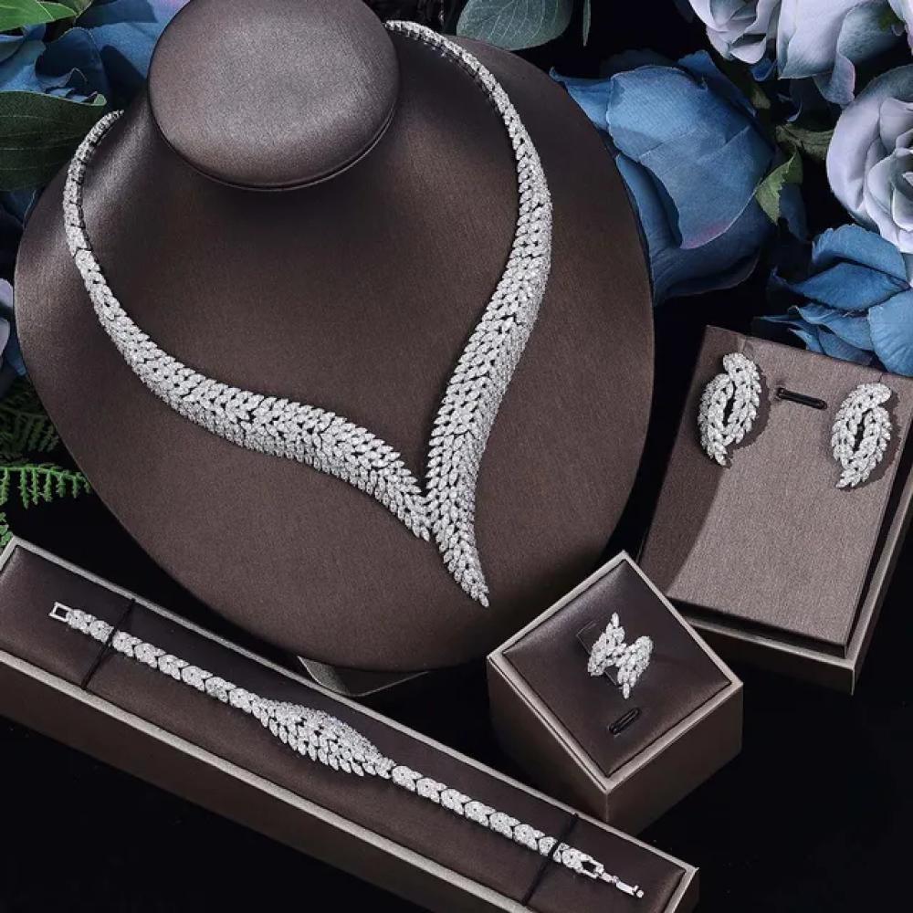 بدلة زيركون مع الاسورة والخاتم والاخراص  NGA-1178