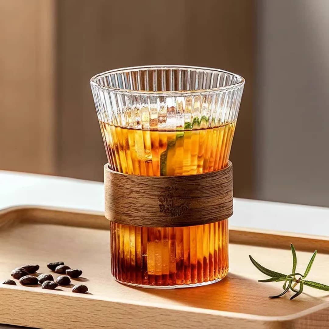 كوب مشروبات زجاج مقلم مدور بحزام شكل خشبي  YAB-39