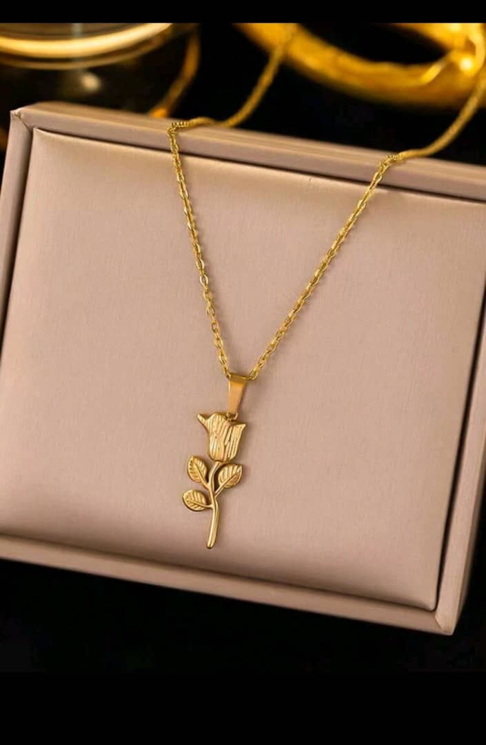 سلس نسائي ذهبي مطلي شكل وردة SH-244