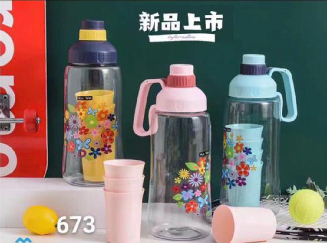 جاك بلاستيك مع 4 اكواب AZ-1051-1052