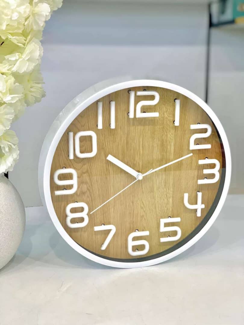 ساعة حائط مدور خلفية خشبي 30 سم AZ-3044