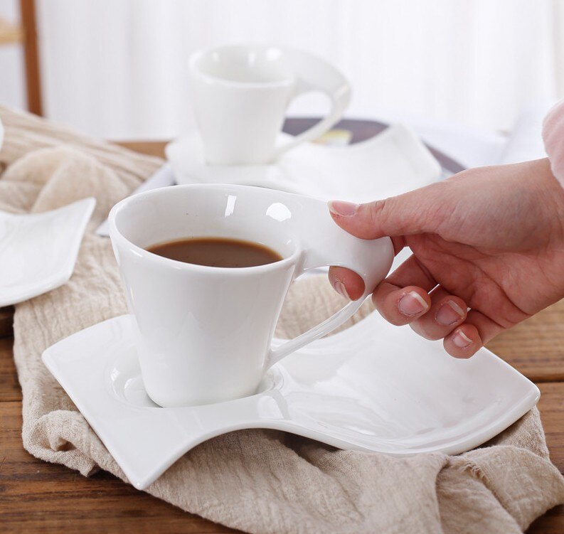 طقم فناجين سيراميك + سياسر مموجة 12 قطعة AZ-1266