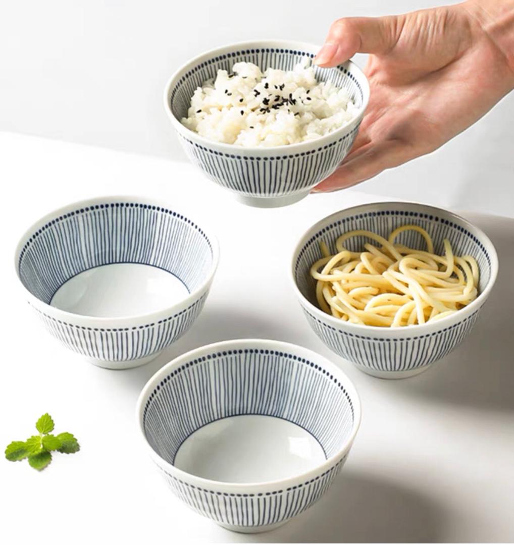 مطيبة سيراميك ابيض خطوط ونقاط زرقاء  12سم 23-2