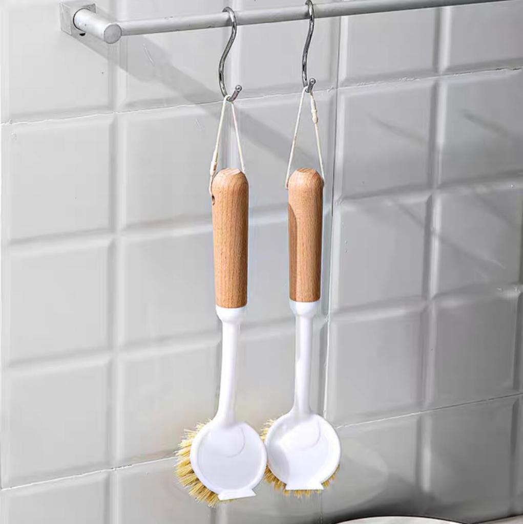 فرشة حمام مدور- بلاستيك يد خشبي AZ-848