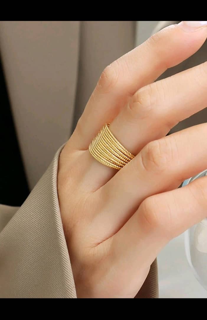 خاتم نسائي ذهبي عريض SH-365