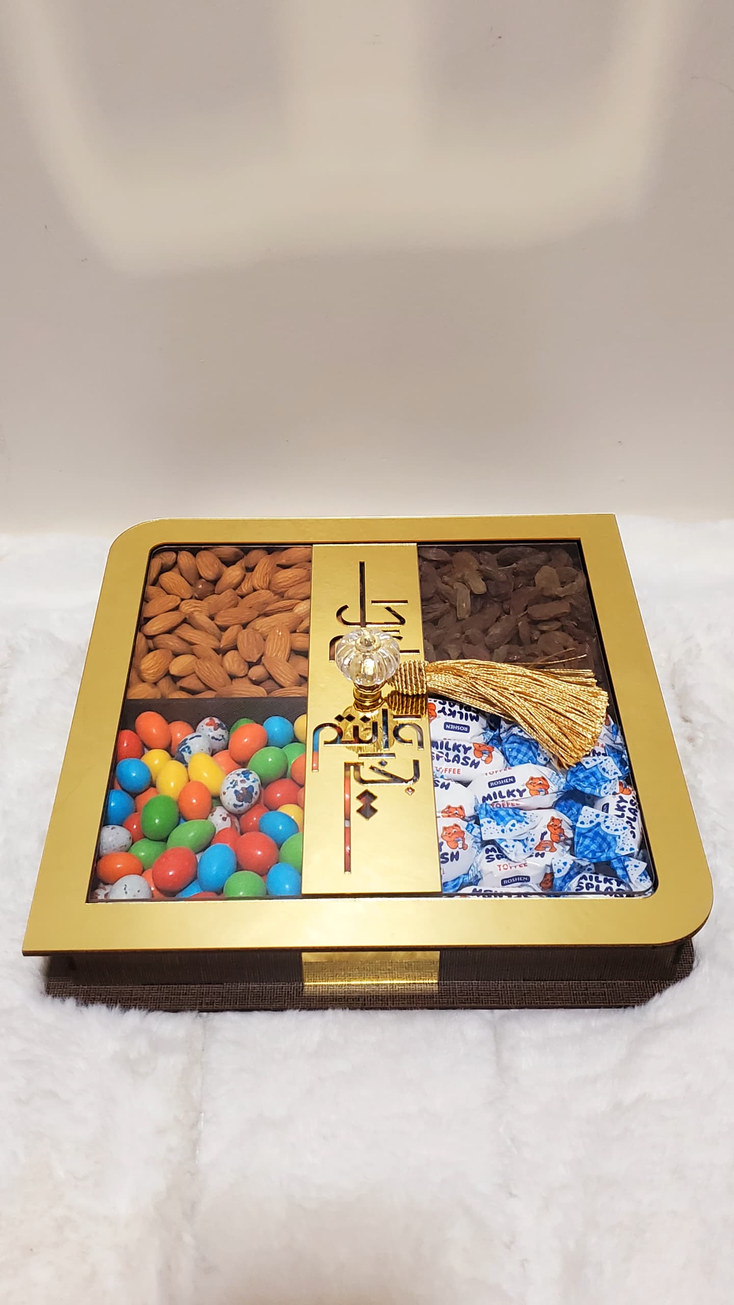 صحن تقديم حلويات وجعالة العيد خشبي مربع