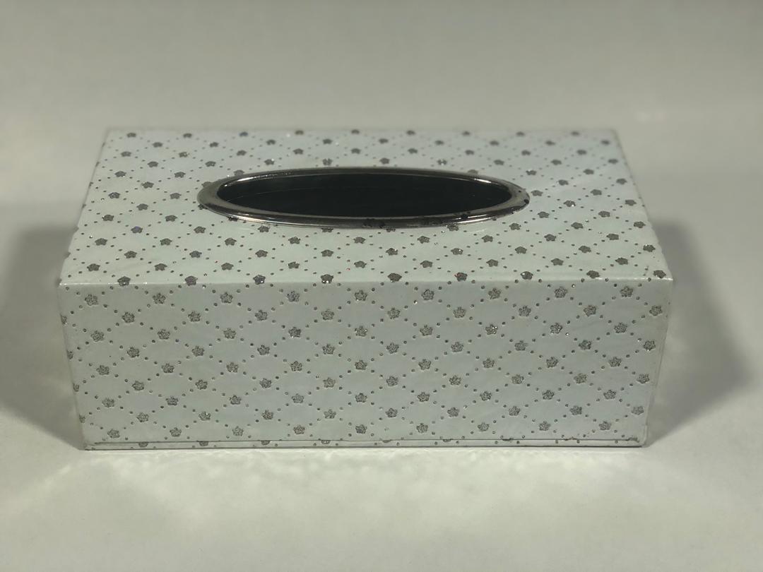 علبة مناديل فصوص كريستال